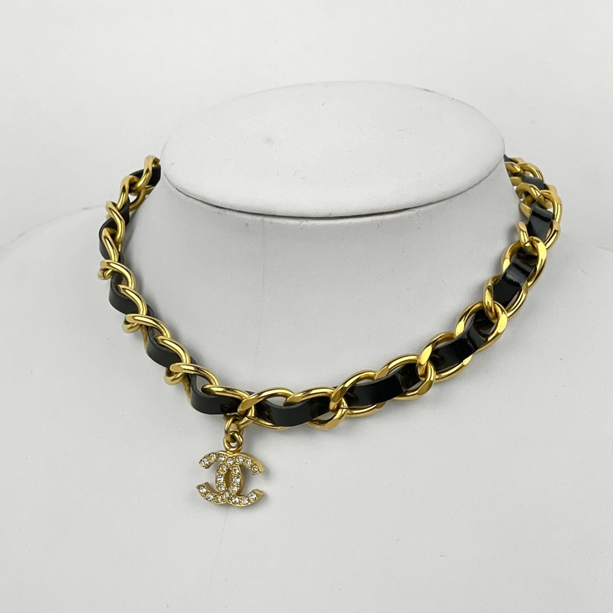 Chanel Necklace CC Logo Chain Leather Rhinestone Gold — view 5