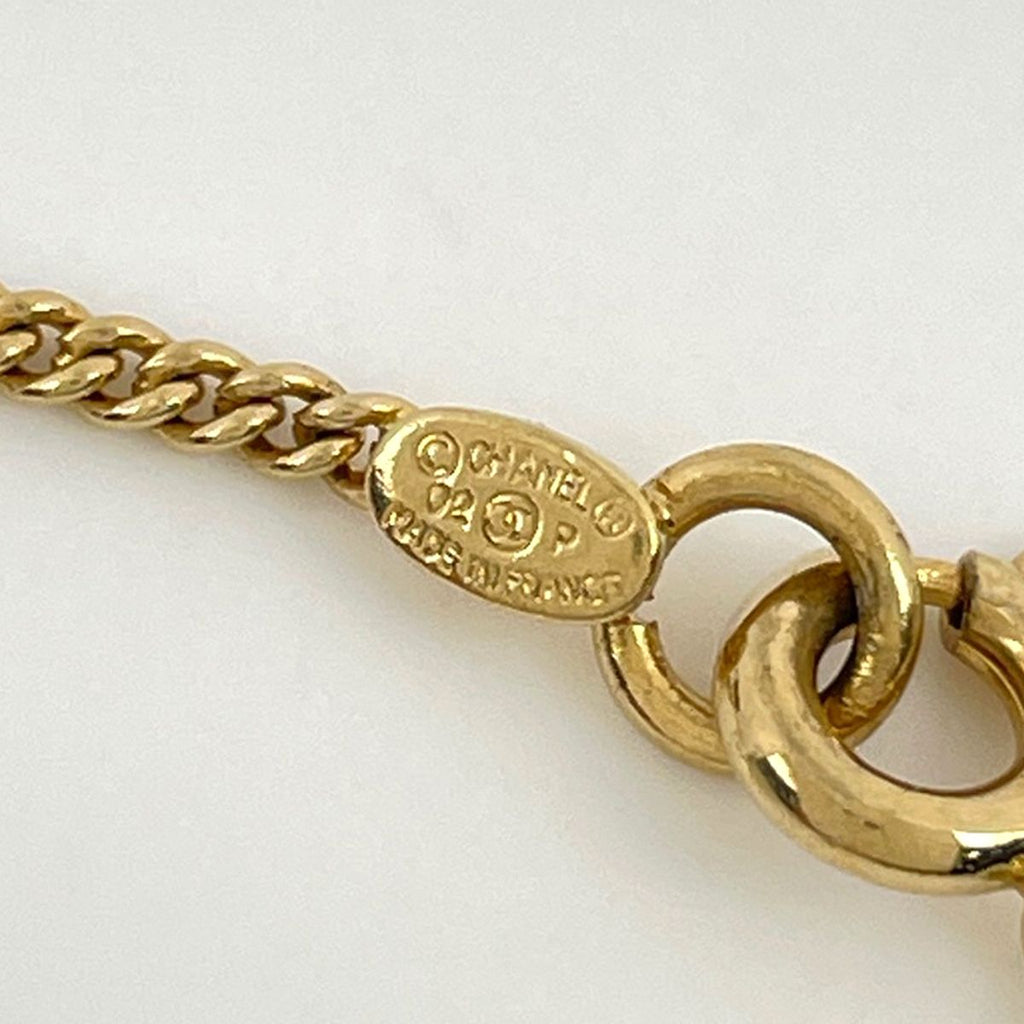 Chanel Necklace CC Logo Rhinestone Gold Pink — view 4