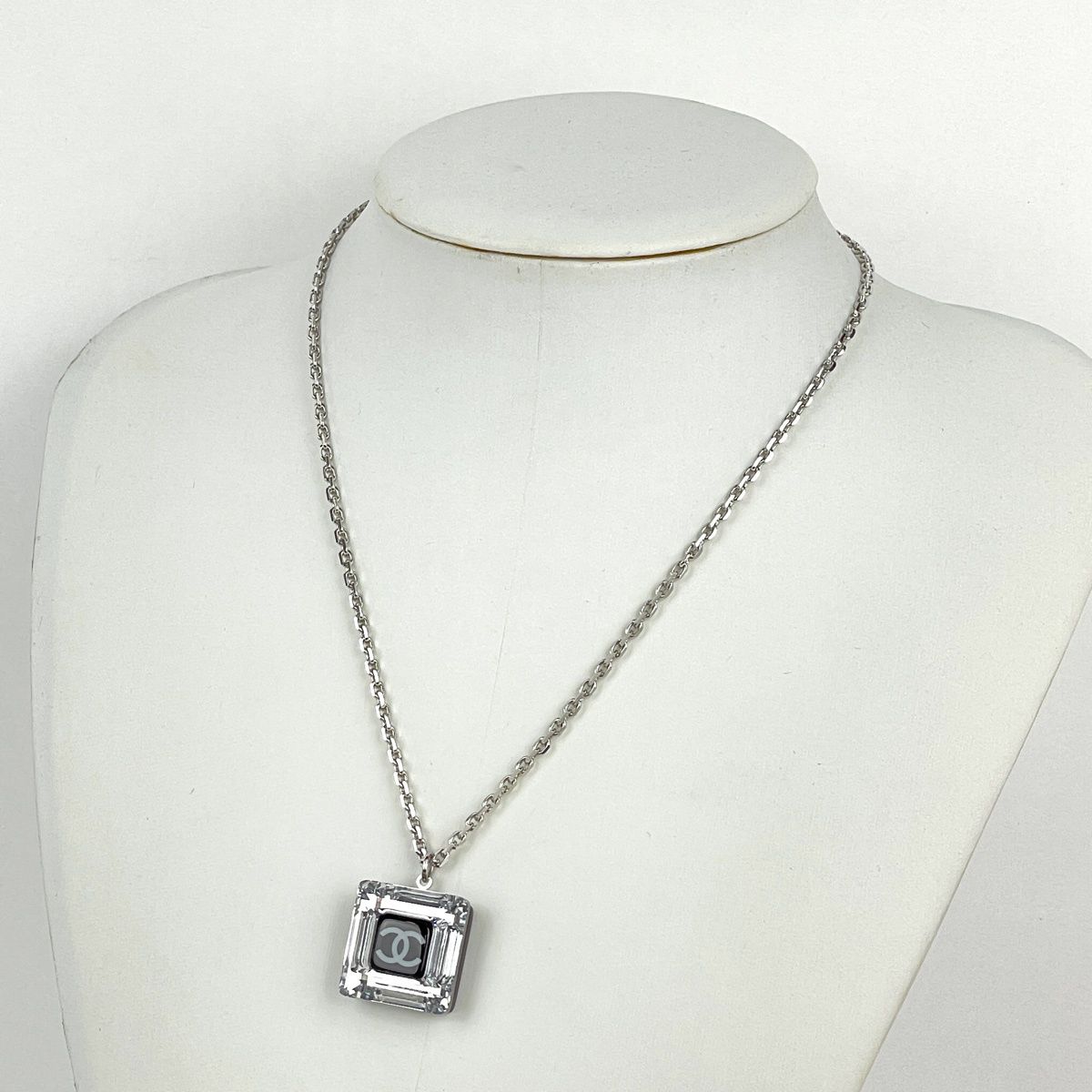 Chanel Necklace CC Logo Square Silver Plated Plastic Black — view 5