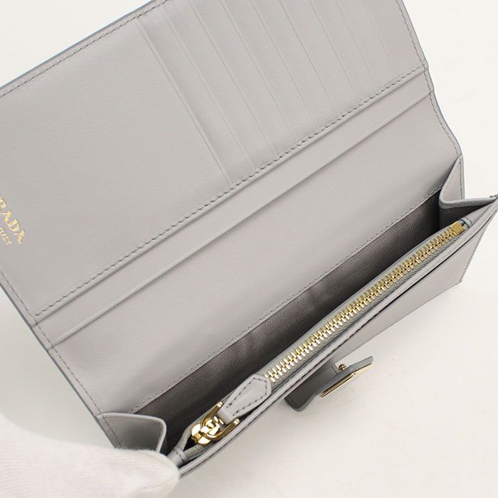 Prada City Calfskin Tab Wallet Bifold — view 4