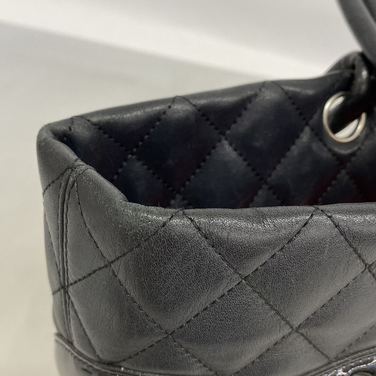 Chanel Tote Cambon Lambskin Black Gold — view 8