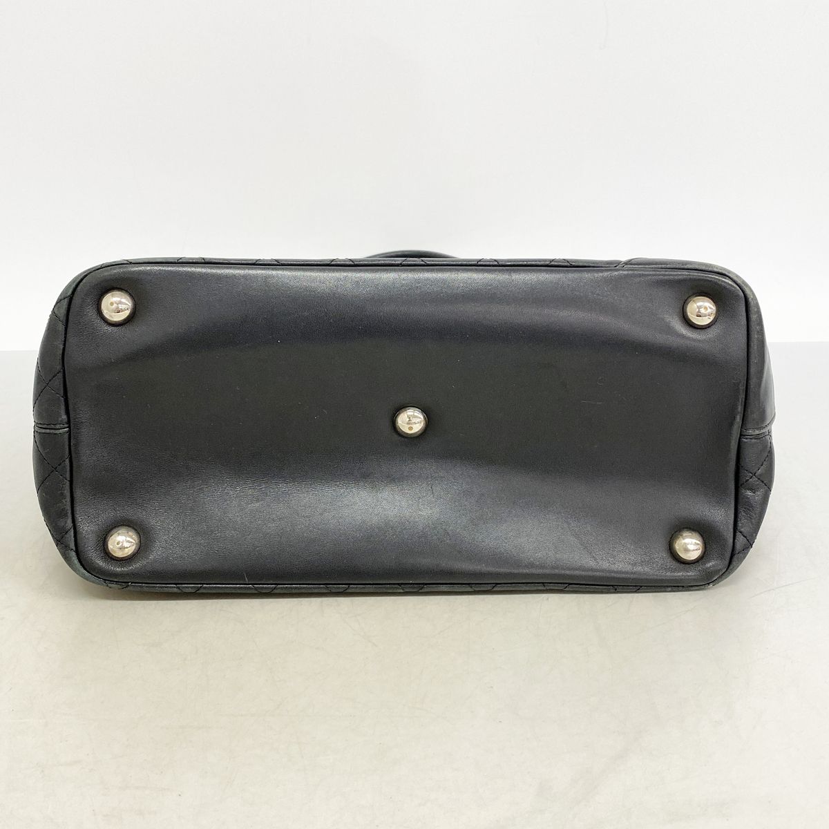 Chanel Tote Cambon Lambskin Black Gold — view 3