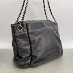 Chanel Shoulder Bag Lambskin Black Silver — view 2