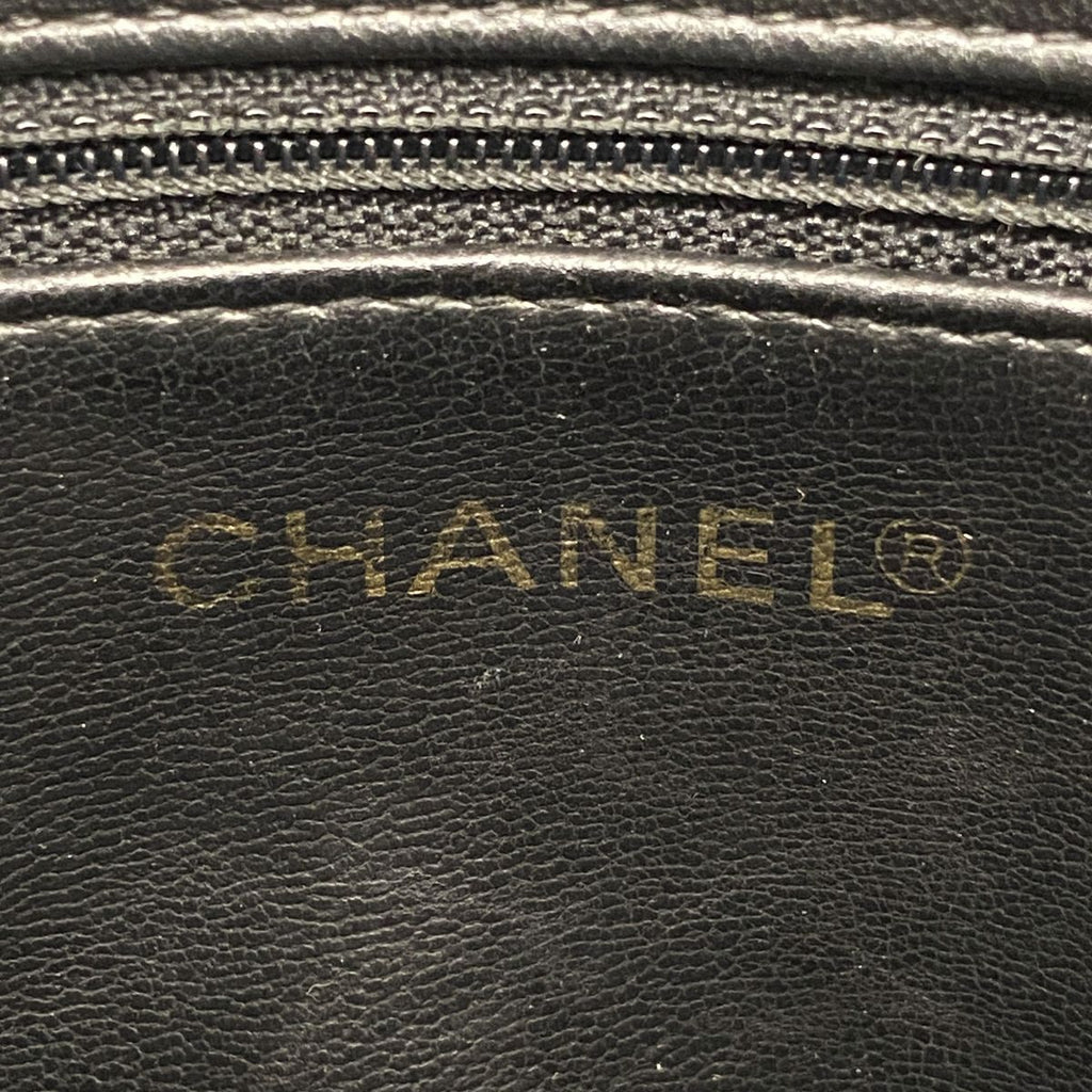 Chanel Chain Tote Quilted Lambskin Black Gold — view 5