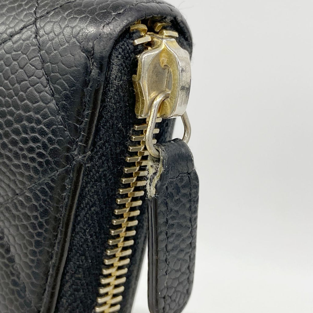Chanel Wallet Quilted Caviar Leather Black Gold — view 7