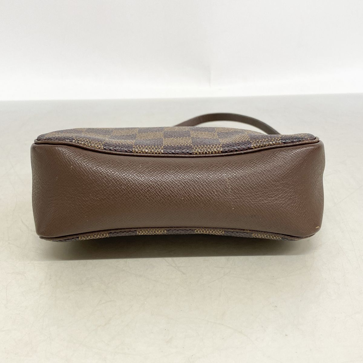 Louis Vuitton Pouch Damier Trousse Makeup Ebene — view 3