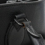 Louis Vuitton Tote Lockme MM Noir — view 7