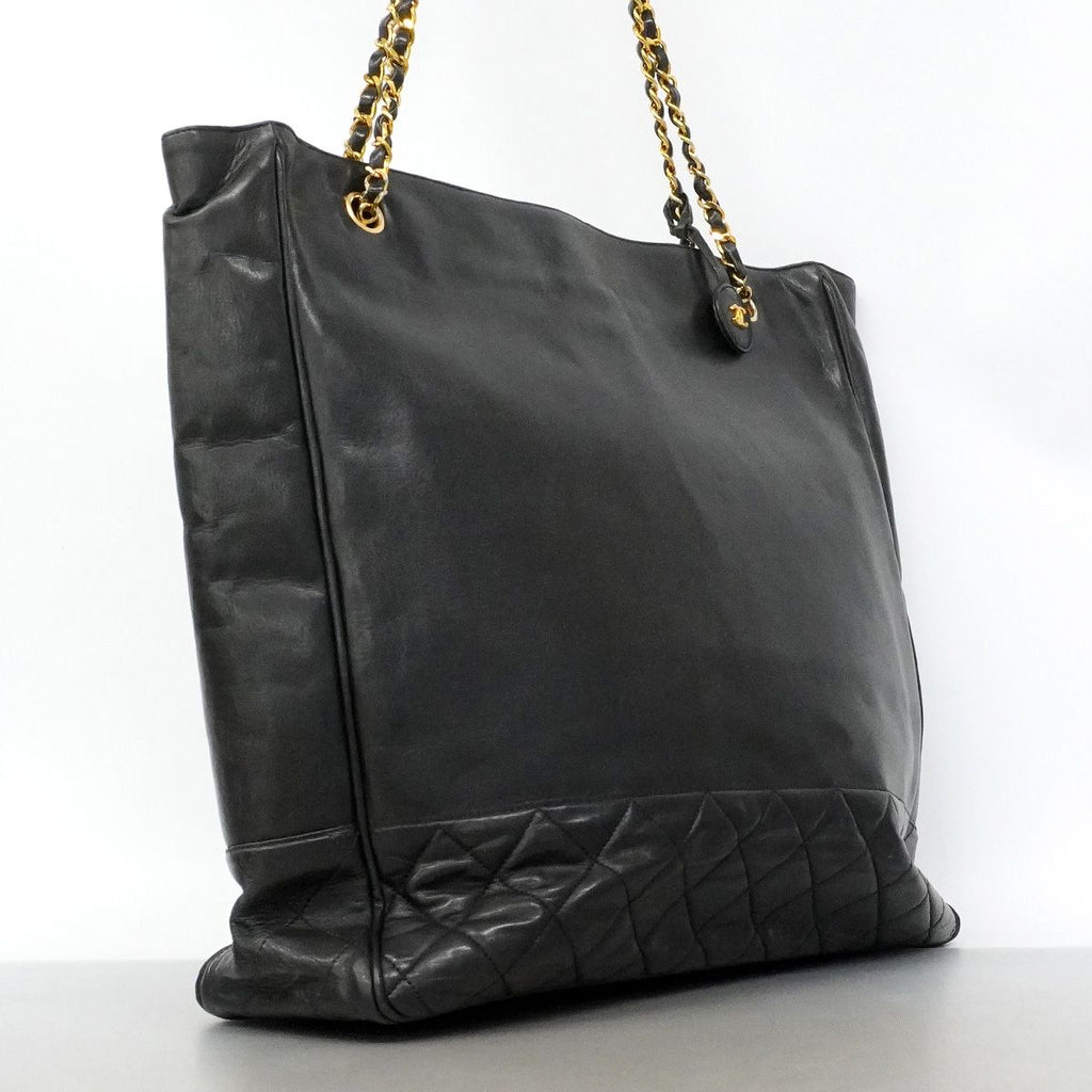 Chanel Chain Tote Quilted Lambskin Black Gold — view 2