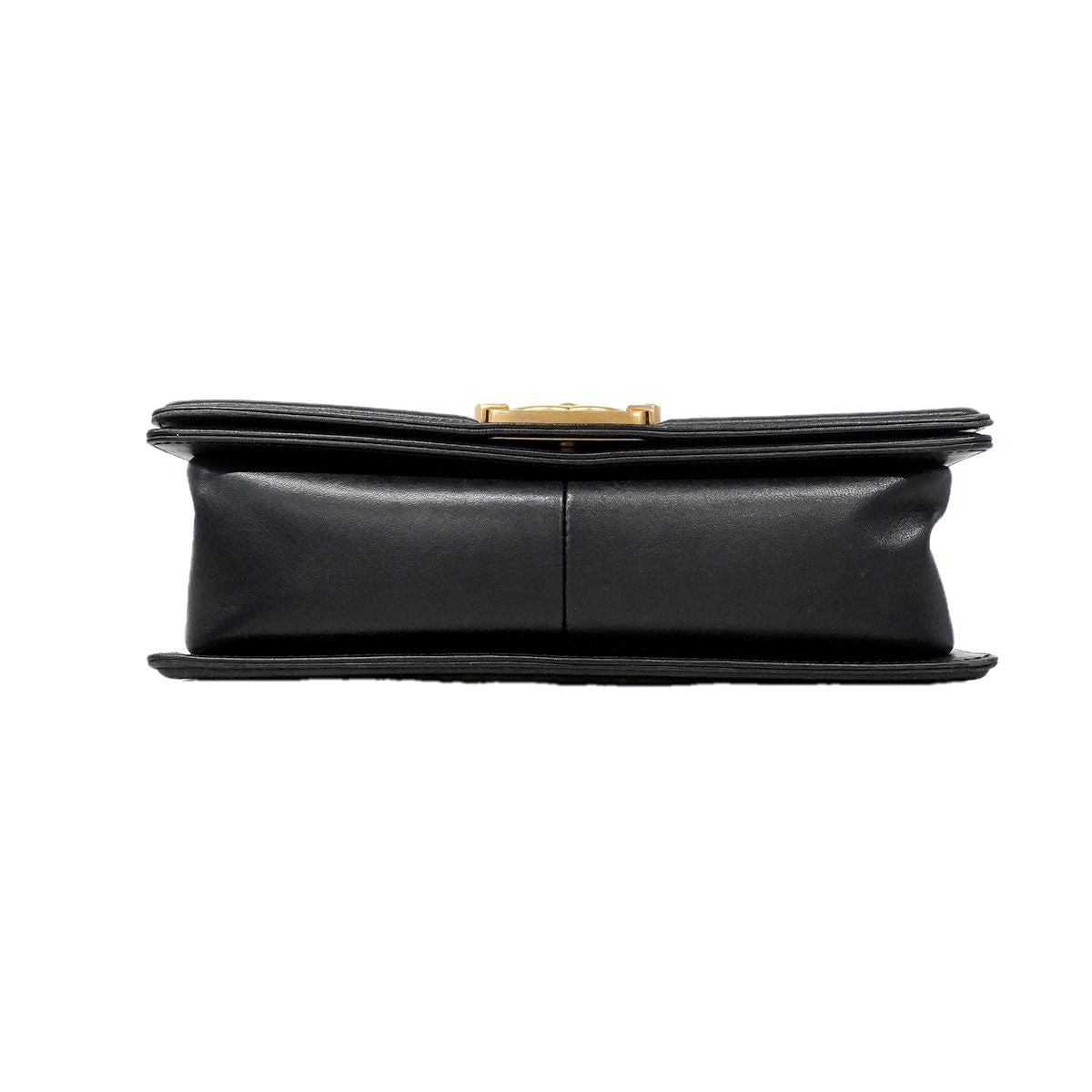 Chanel Shoulder Bag Boy Lambskin Black Gold — view 3