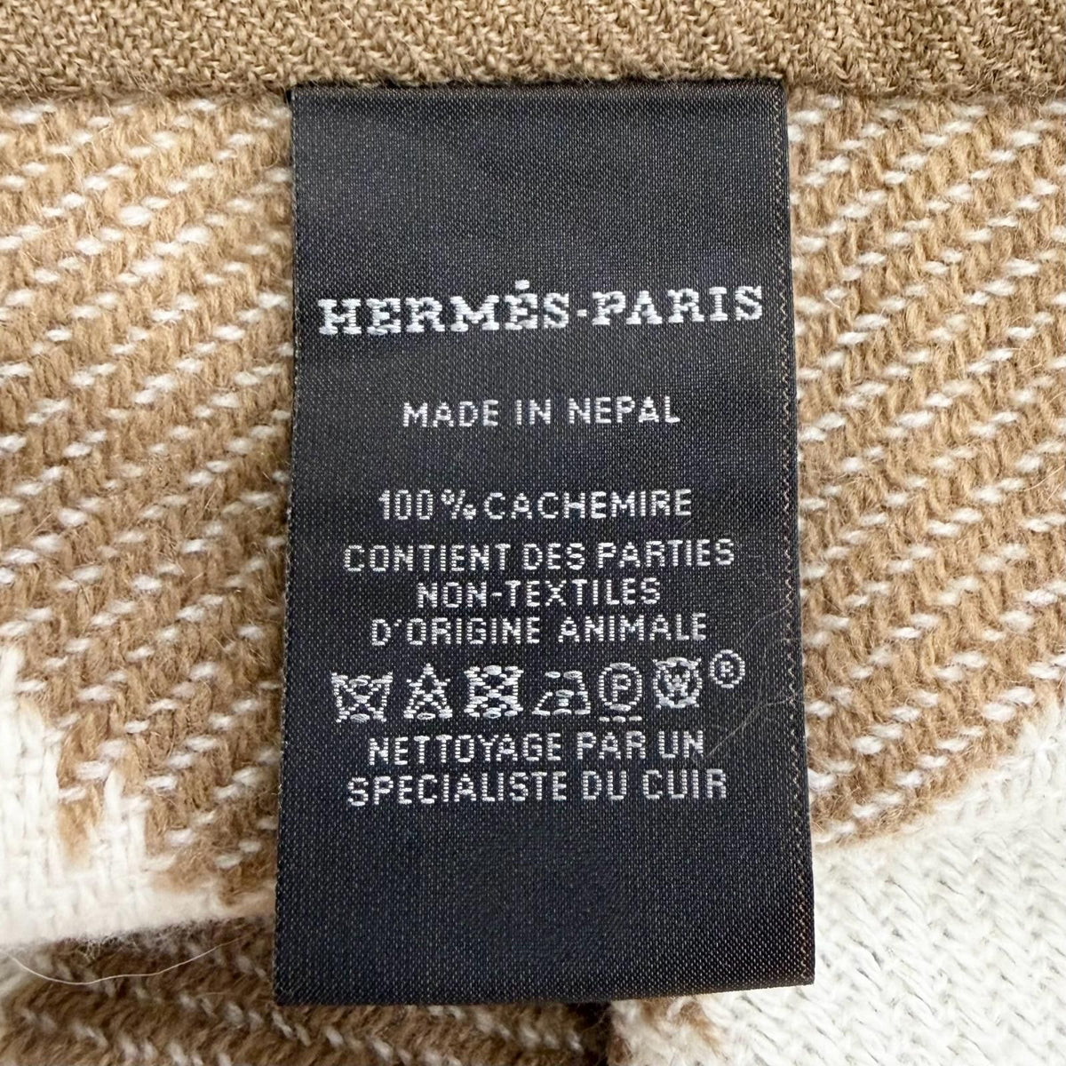 Hermes Ikat Electro Cashmere 100% Fringe Shawl Scarf Brown Ivory Orange — view 7