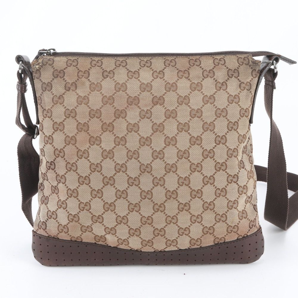 Gucci GG Canvas Leather Shoulder Bag Crossbody Messenger Business — view 3