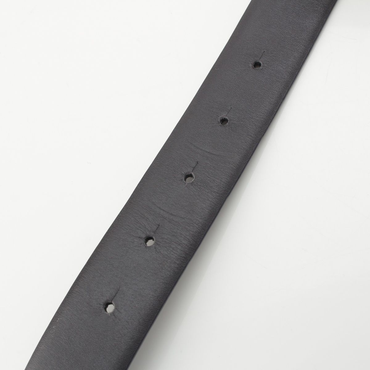 Chanel CC Logo Circle Leather Belt Black 75/30 — view 5