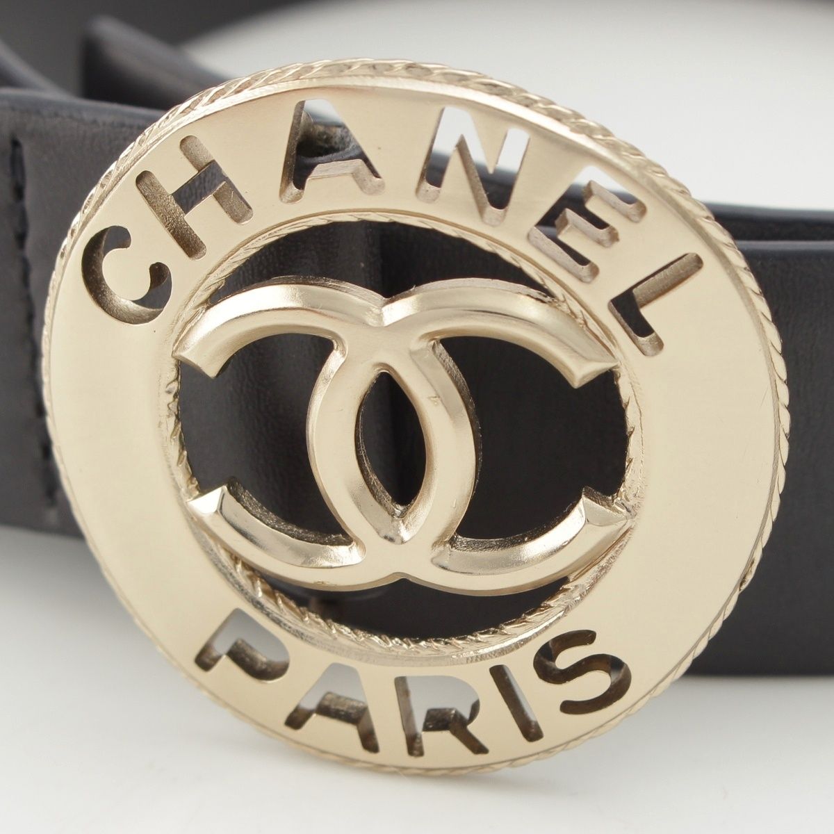 Chanel CC Logo Circle Leather Belt Black 75/30 — view 3