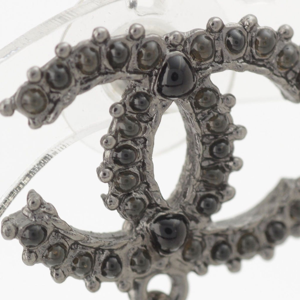 Chanel CC Logo Rhinestone Pearl Earrings Black — view 5