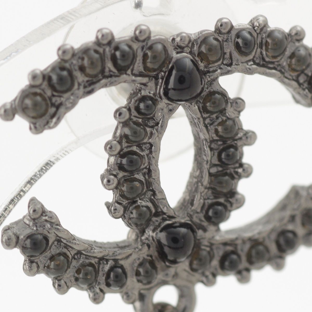 Chanel CC Logo Rhinestone Pearl Earrings Black — view 5