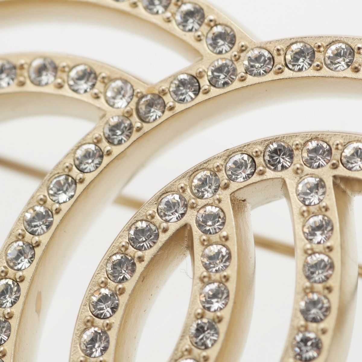 Chanel CC Logo Rhinestone Brooch Gold — view 3