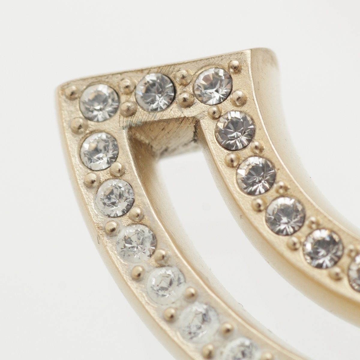 Chanel CC Logo Rhinestone Brooch Gold — view 4