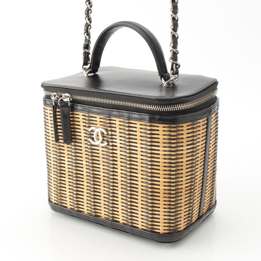 Chanel Rattan Leather CC Logo 2-Way Vanity Shoulder Bag Black Beige — view 2