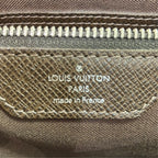 Louis Vuitton Roman MM Taiga Messenger Bag — view 4