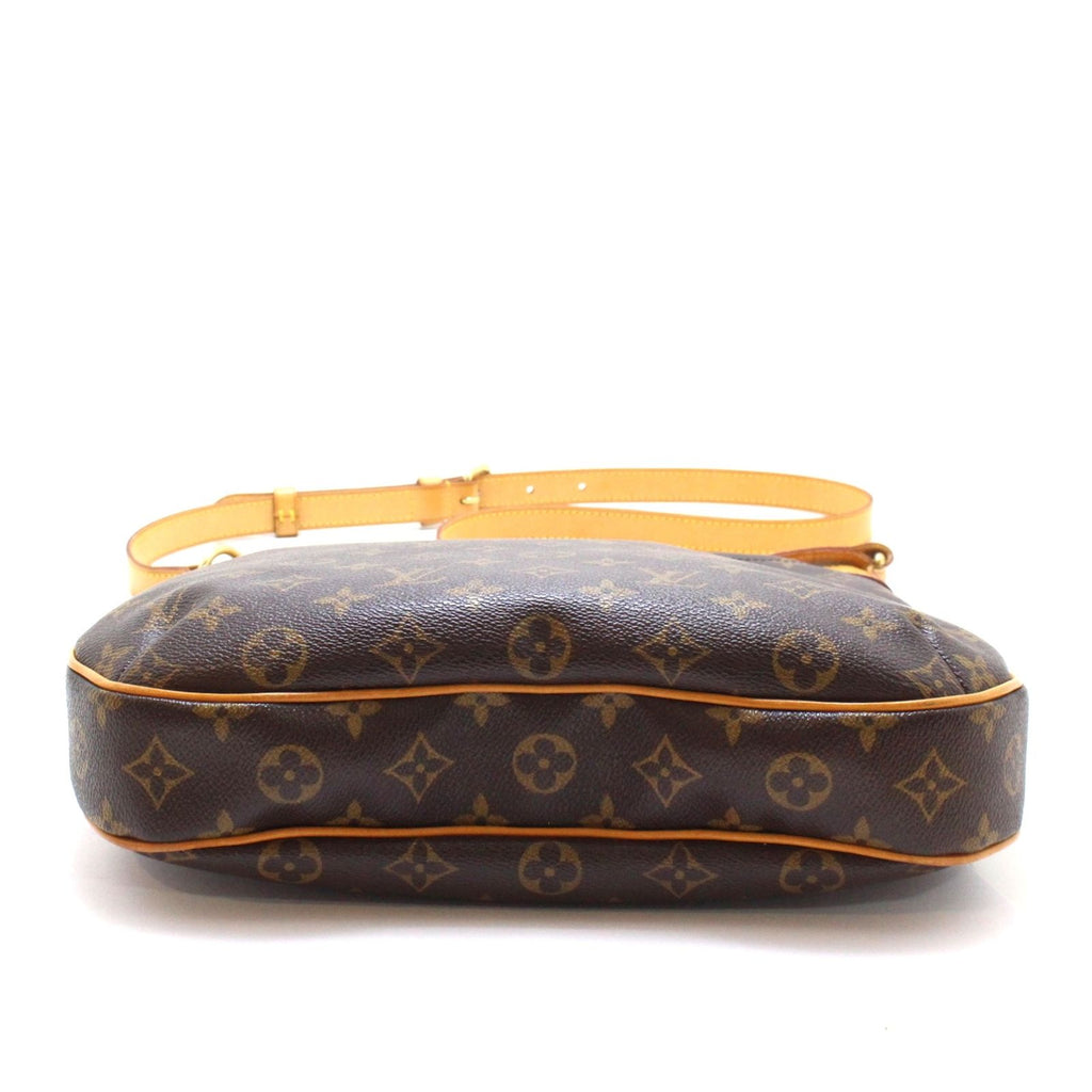 Louis Vuitton Odeon MM Monogram Shoulder Bag Canvas — view 5