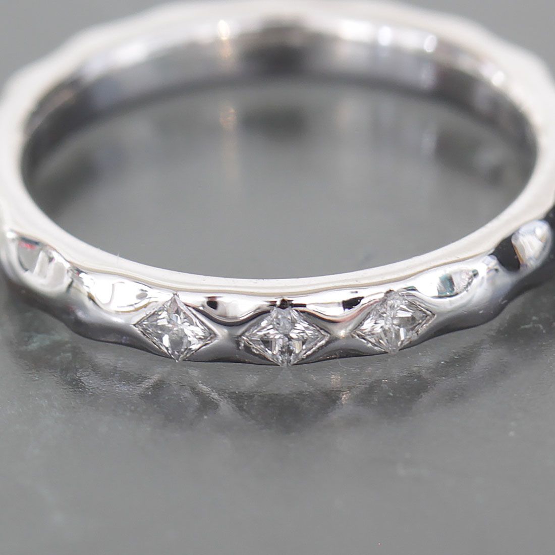 Louis Vuitton Diamond Ring Alliance Monogram 18k White Gold — view 2