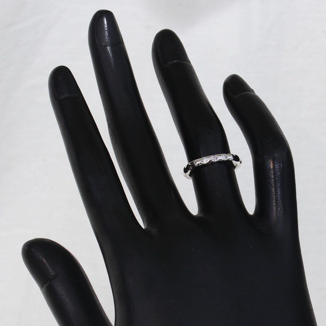 Louis Vuitton Diamond Ring Alliance Monogram 18k White Gold — view 5