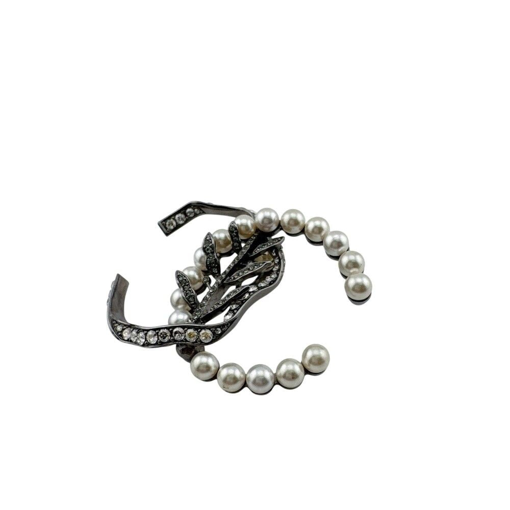 Chanel Leaf Single Earrings Silver