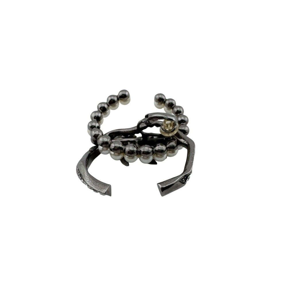 Chanel Leaf Single Earrings Silver — view 8