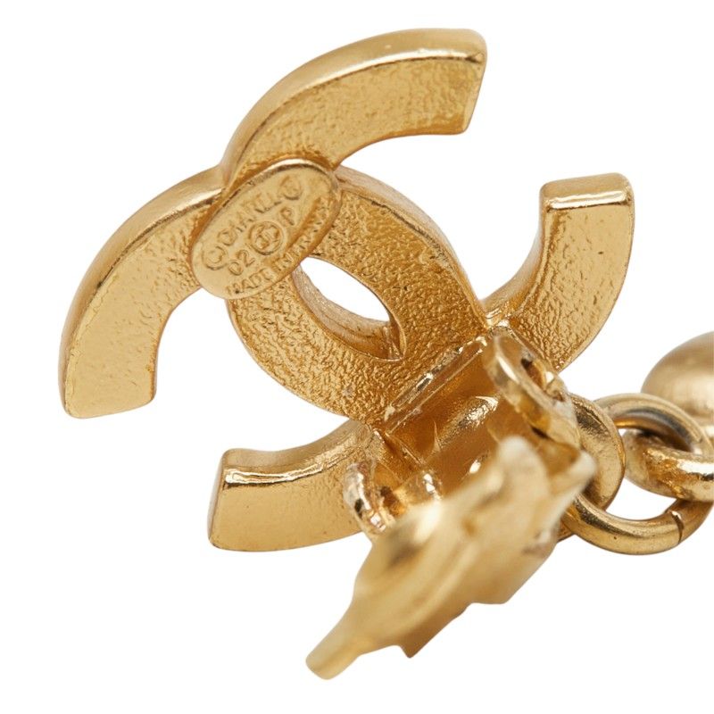 Chanel CC Logo Heart Motif Earrings Gold Plated Rhinestone — view 4