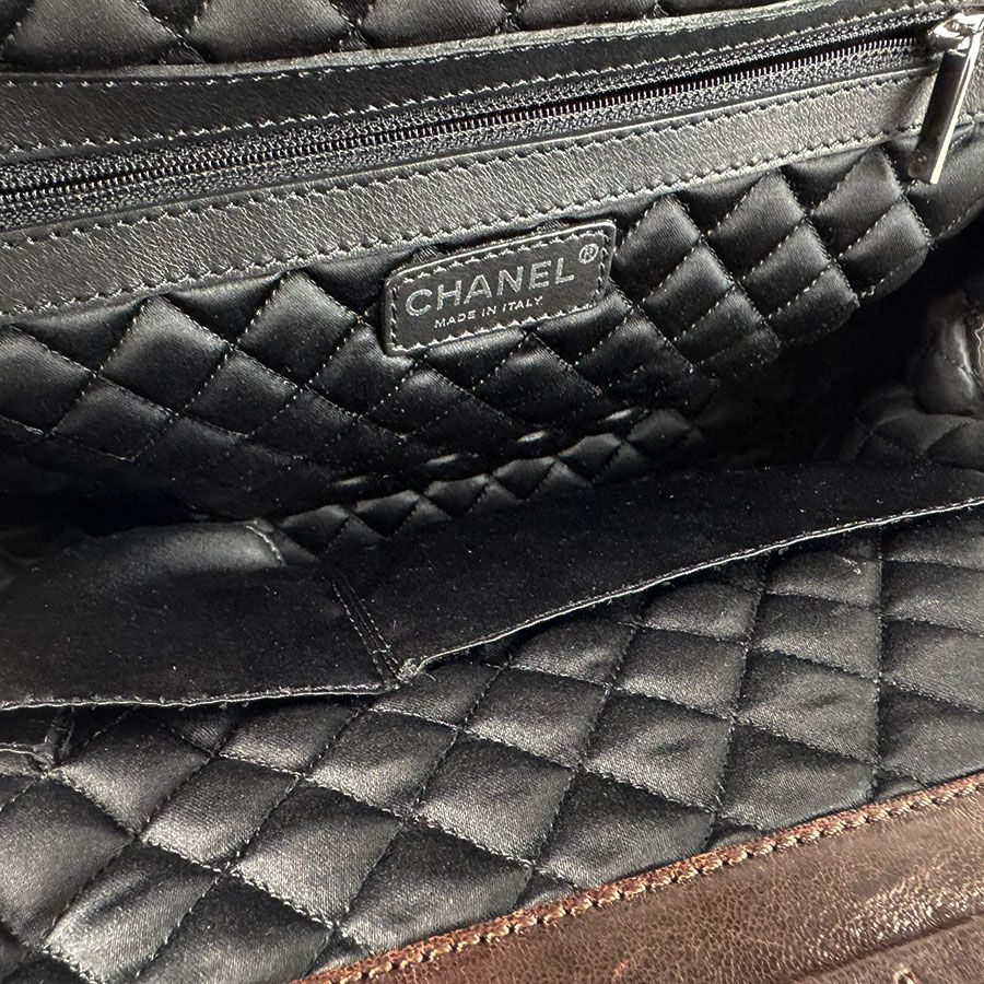 Chanel Handbag Brown — view 5