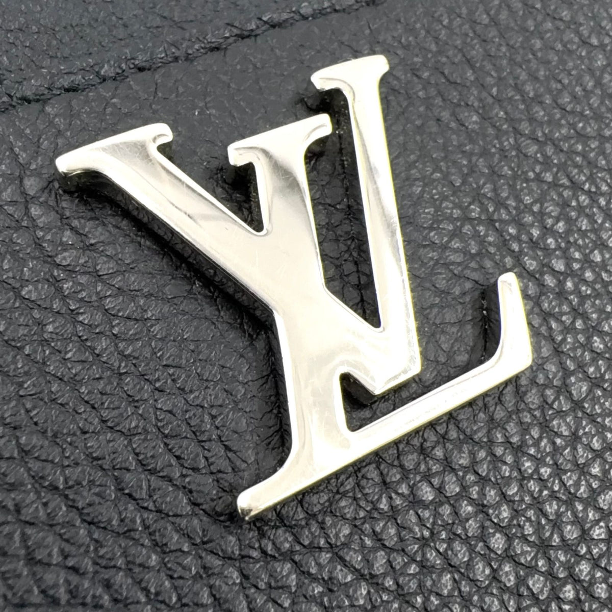 Louis Vuitton Zippy Lockme Zip Around Leather Black Wallet Silver — view 5