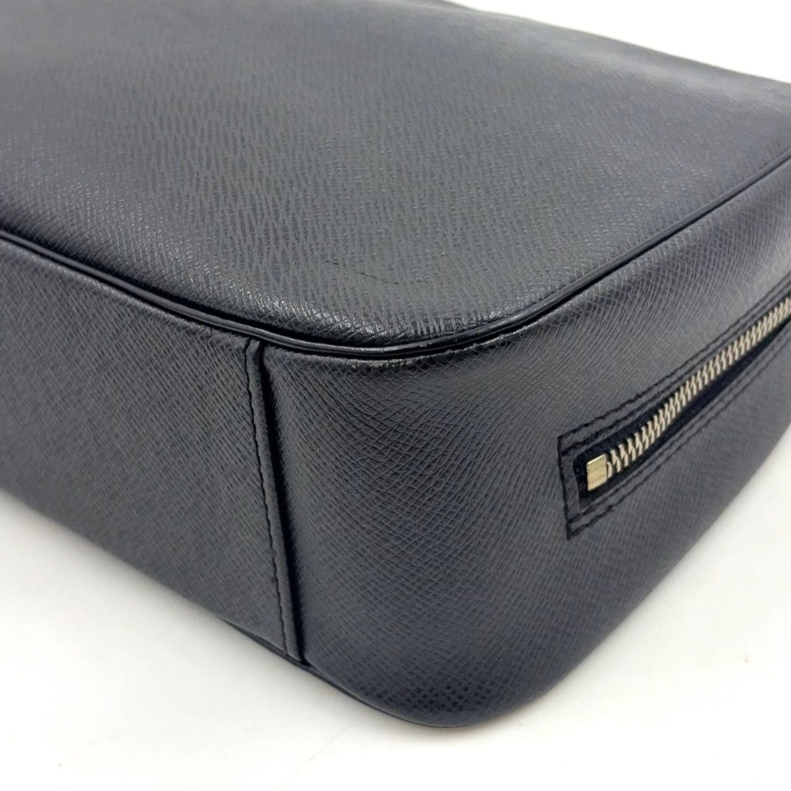 Louis Vuitton Trousse Toilette GM Taiga Ardoise Leather Black Pouch Silver — view 6