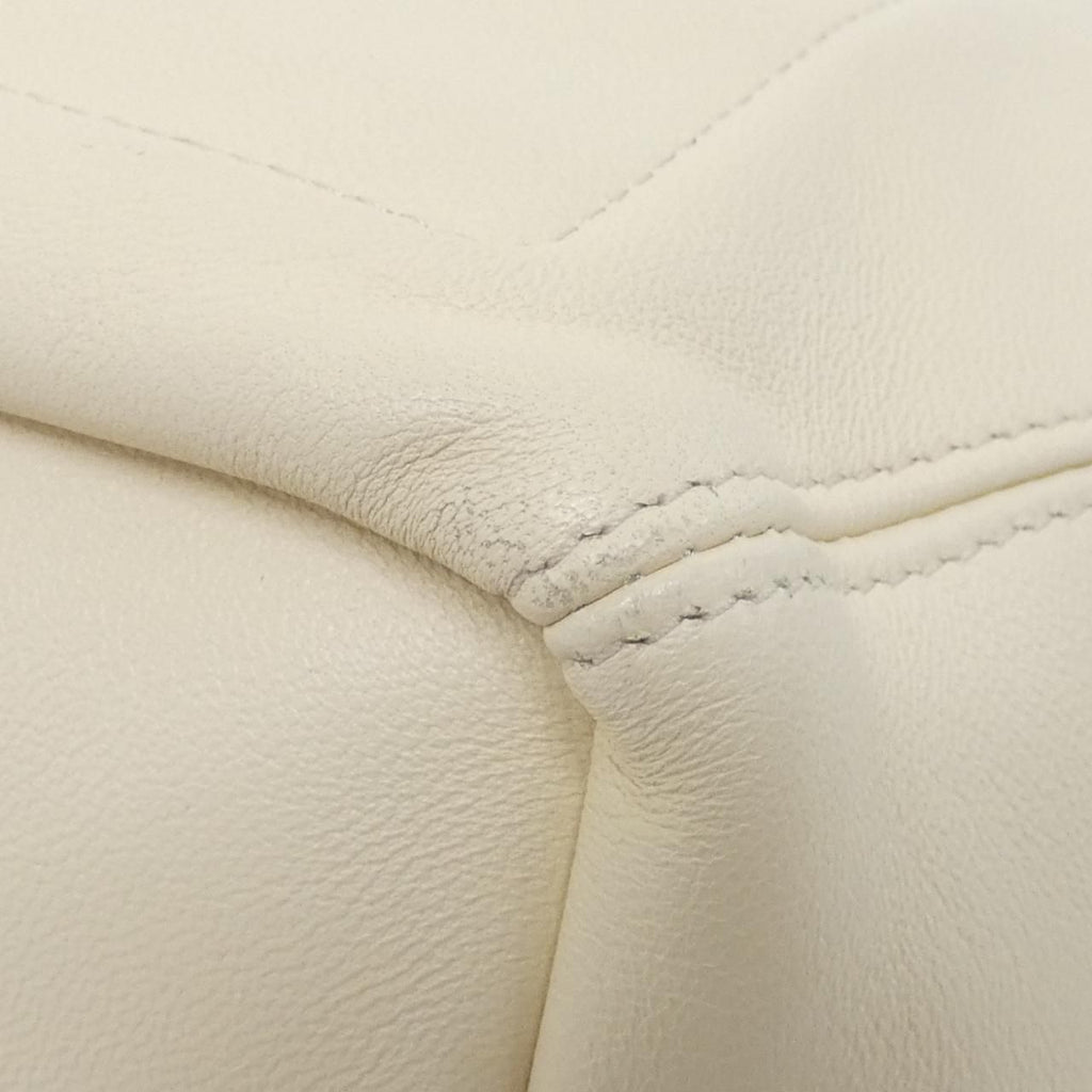 Loewe Squeeze Small Shoulder Bag — view 3