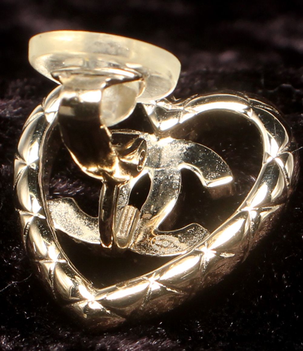 Chanel Earrings CC Logo Heart Motif — view 6
