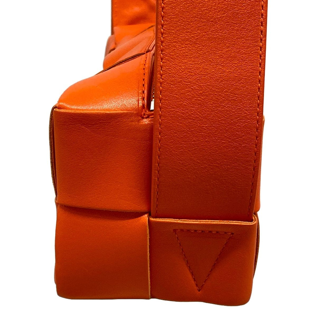 Bottega Veneta Shoulder Bag Maxi Intrecciato Brick Cassette Orange Leather — view 2