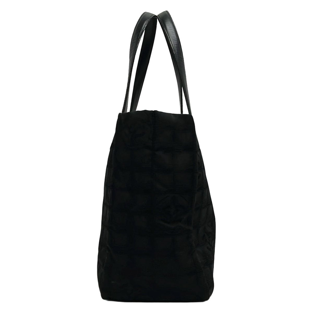 Chanel Tote New Travel Line MM Black Leather — view 4