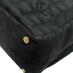 Chanel Tote New Travel Line MM Black Leather — view 6