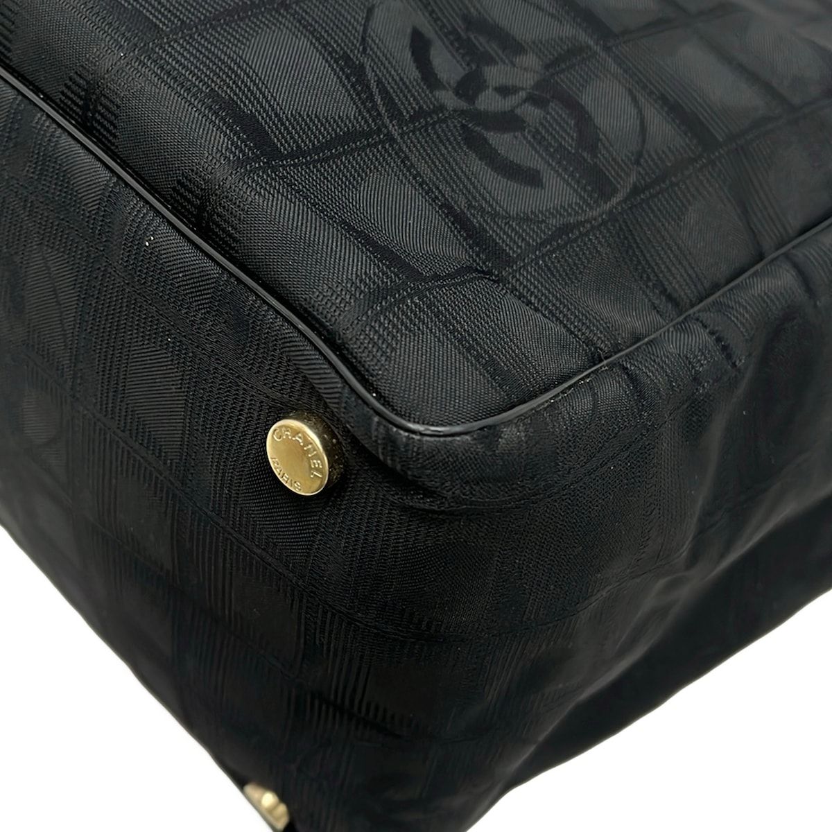 Chanel Tote New Travel Line MM Black Leather — view 6