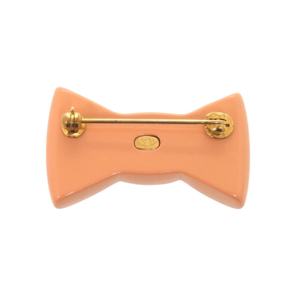Chanel CC Logo Ribbon Motif Plastic Rhinestone Metal Salmon Pink Brooch — view 3
