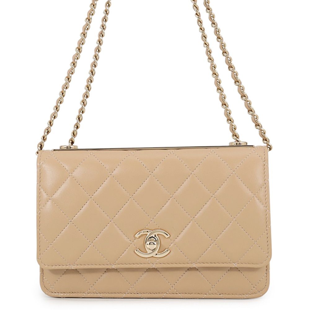 Chanel Chain Wallet Quilted CC Logo Lambskin Shoulder Bag