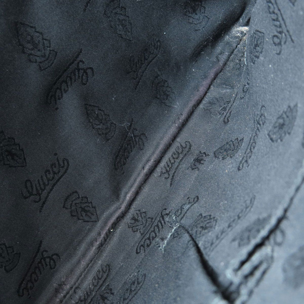 Gucci GG Supreme Shoulder Bag — view 8