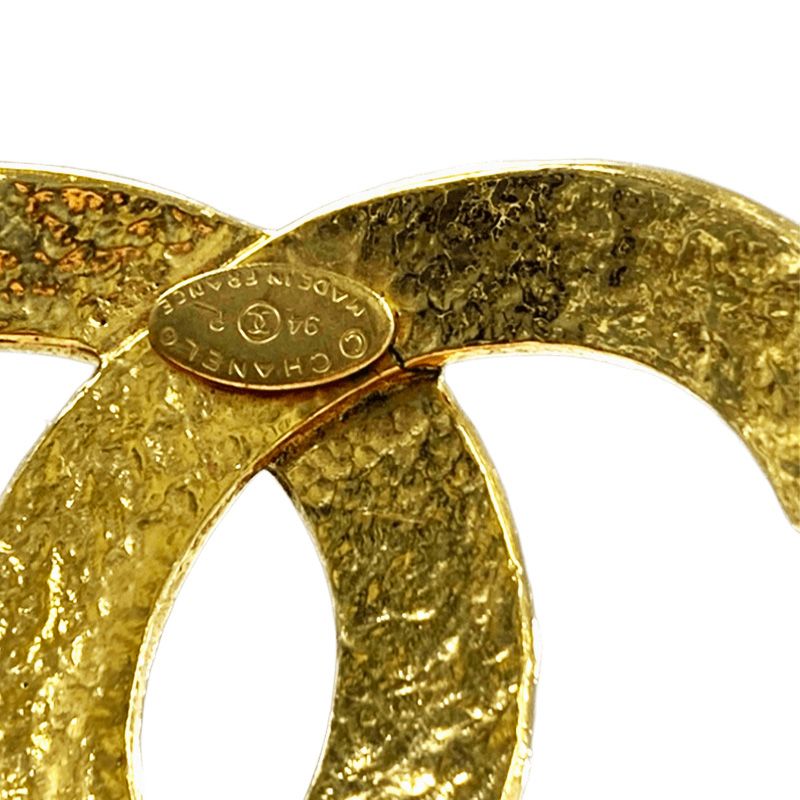 Chanel 94P CC Logo Vintage Brooch Gold Plated — view 4