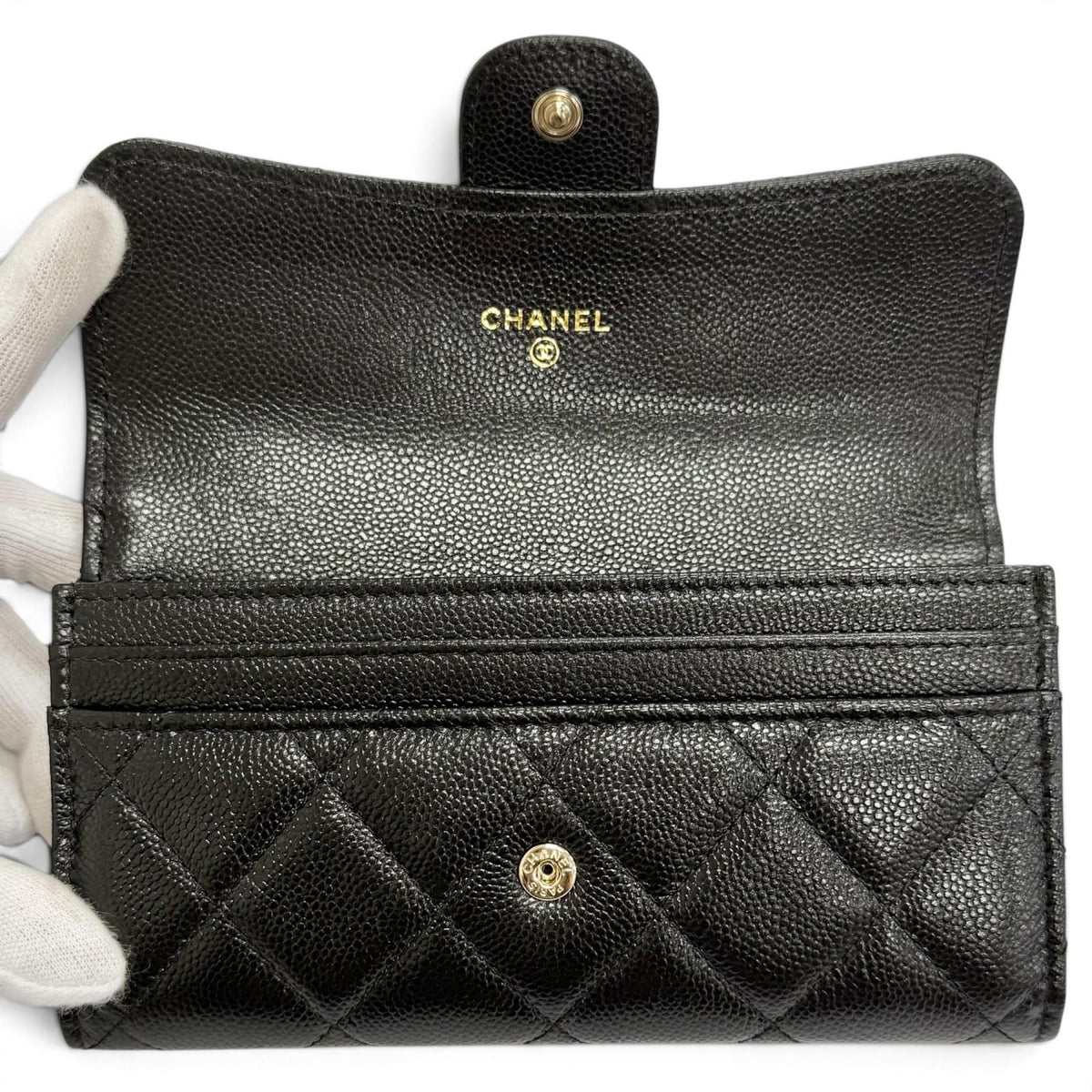 Chanel Caviar Leather Quilted CC Logo Flap Wallet Black — view 6
