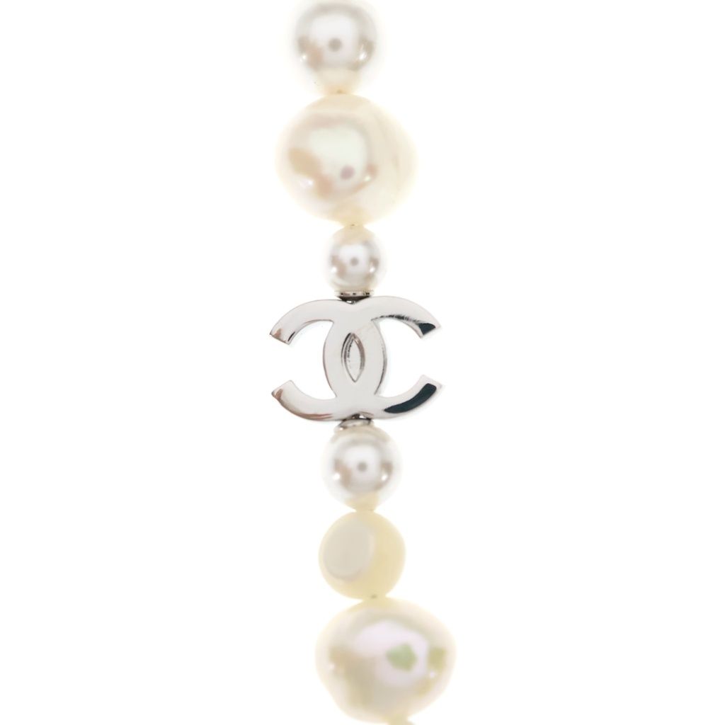Chanel CC Logo Pearl Necklace White Silver — view 3