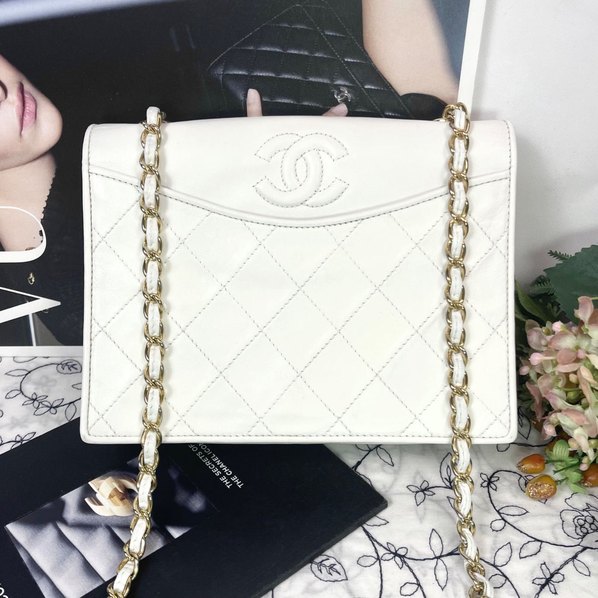Chanel Vintage Quilted CC Logo Chain Shoulder Bag — view 3