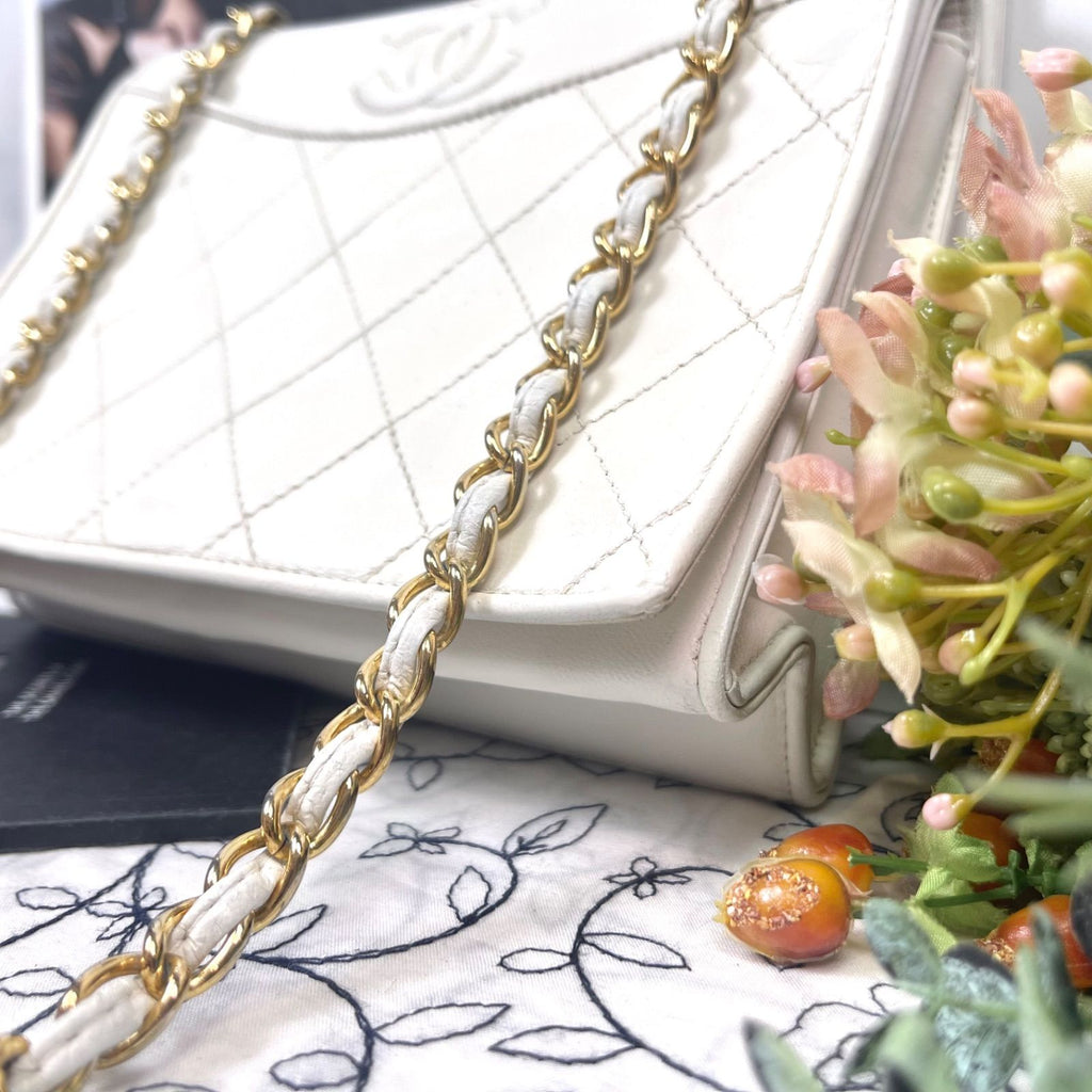 Chanel Vintage Quilted CC Logo Chain Shoulder Bag — view 6