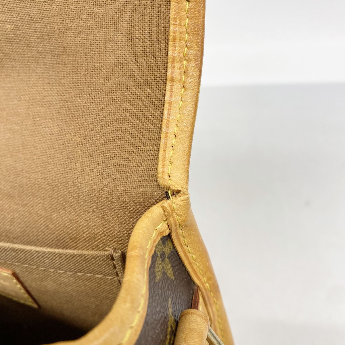 Louis Vuitton Shoulder Bag Monogram Solonge Brown — view 6
