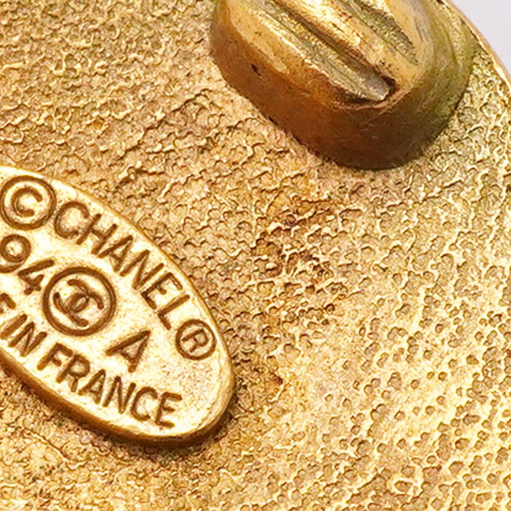Chanel Earrings Vintage CC Logo Round Circle Gold Plated Black — view 7