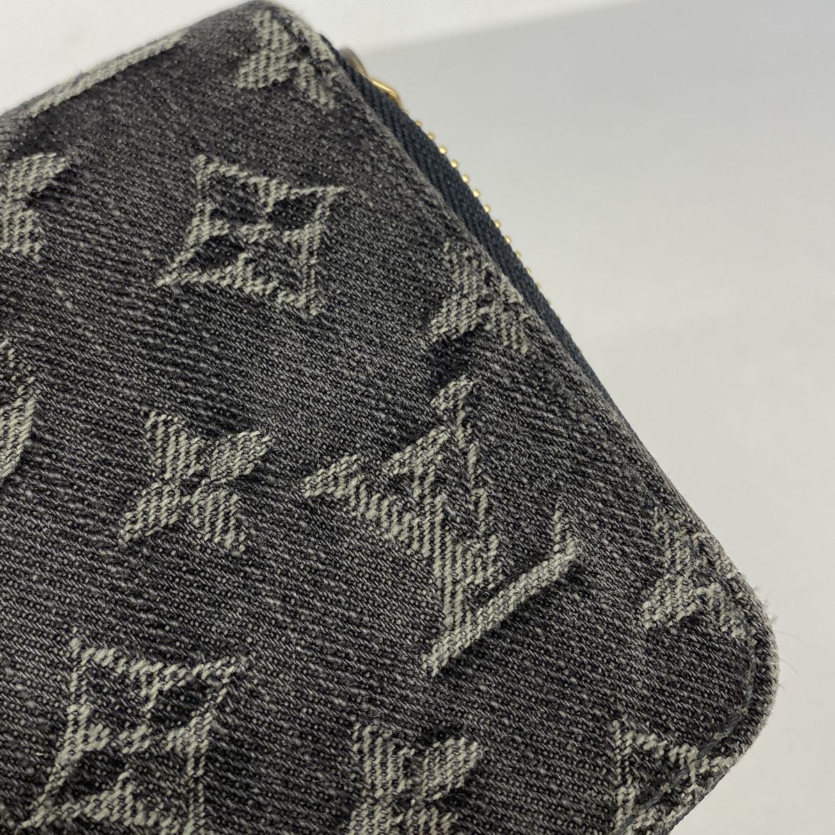 Louis Vuitton Wallet Monogram Denim Zippy Noir — view 8