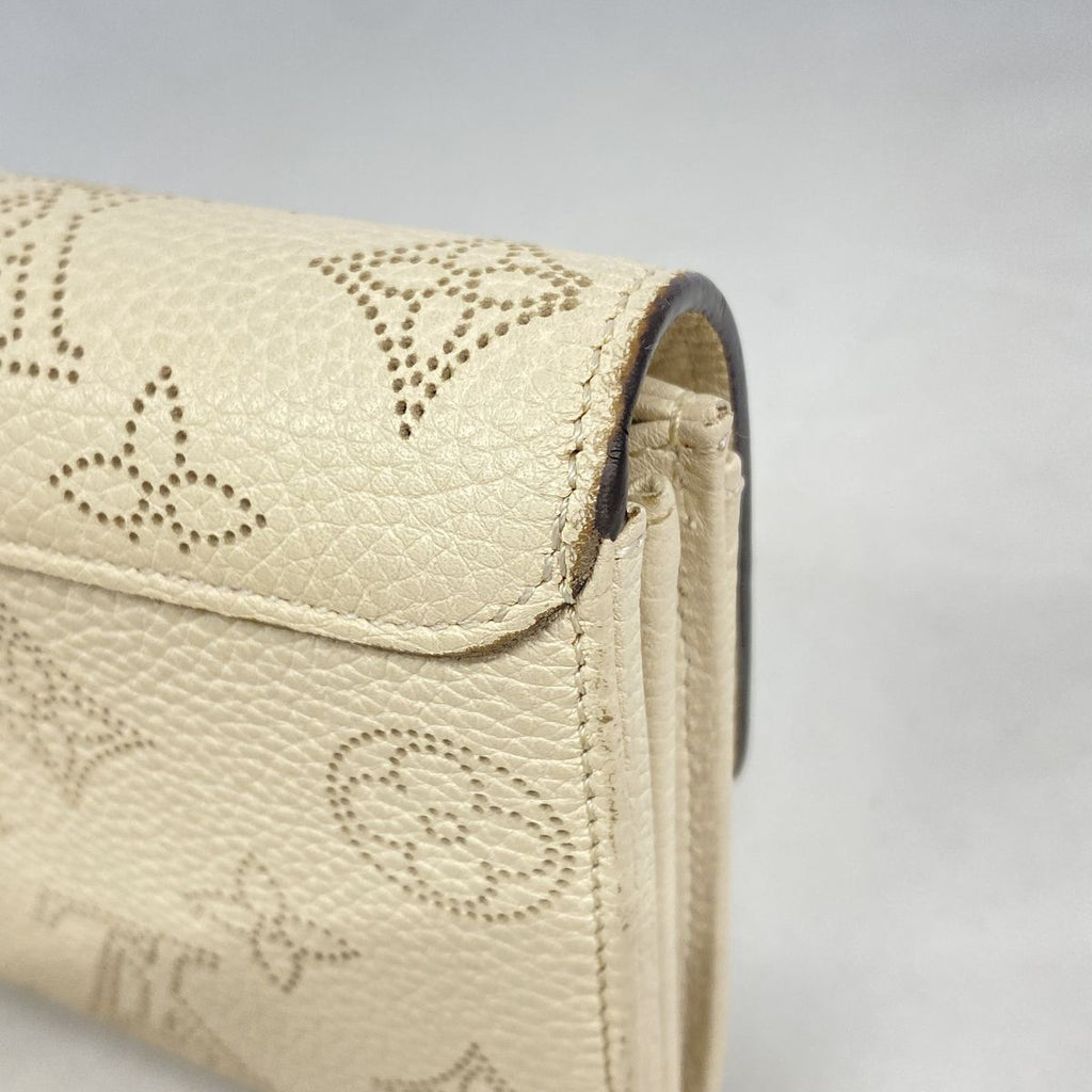 Louis Vuitton Wallet Mahina Portefeuille Iris Ivoire — view 7